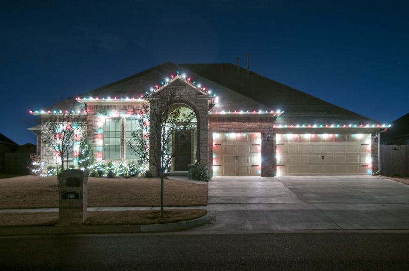 Commercial Holiday Lights Installation