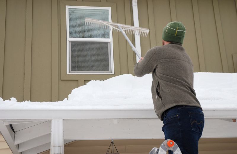 Roof Snow Removal